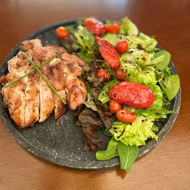 Ensalada del Pollo