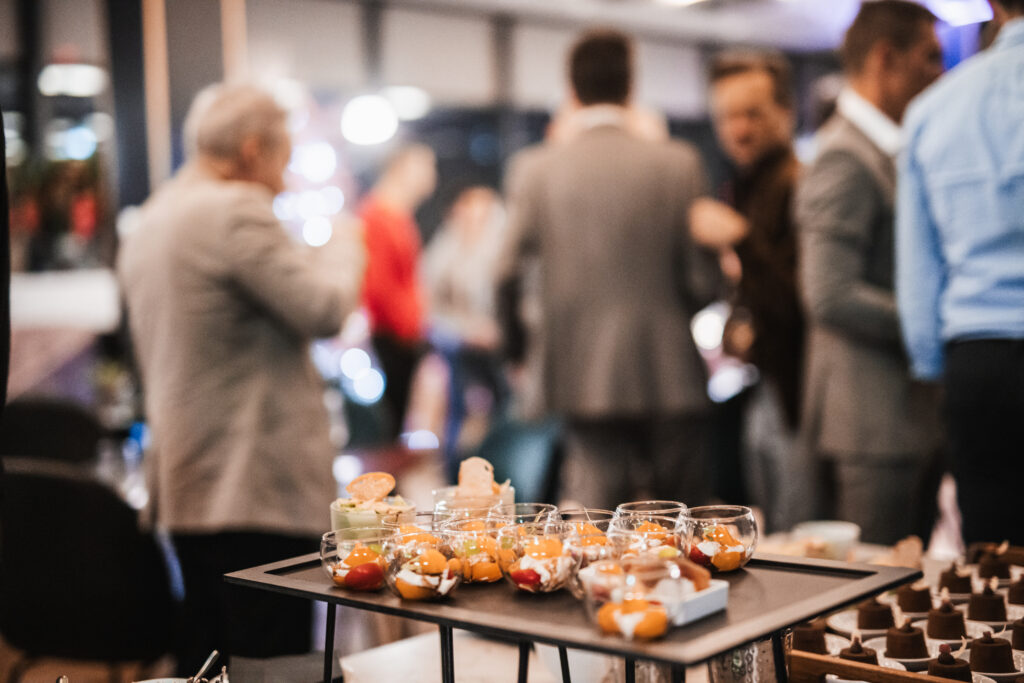 Eventos Corporativos em Restaurantes Por que o Buenas é a Escolha Ideal para Seu Próximo Encontro Empresarial