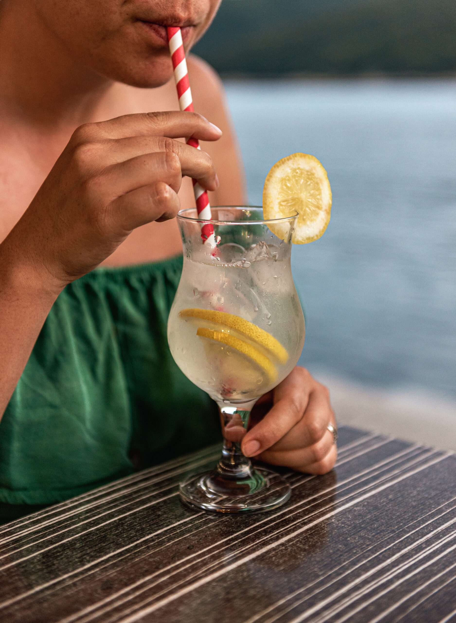 Harmonizações de Verão: Drinks Refrescantes que Realçam o Sabor das Carnes Nobres